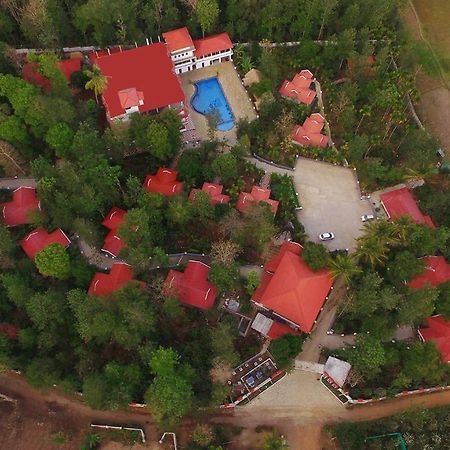 Gokulam Grand Resort & Spa, Coorg Kushālnagar Buitenkant foto