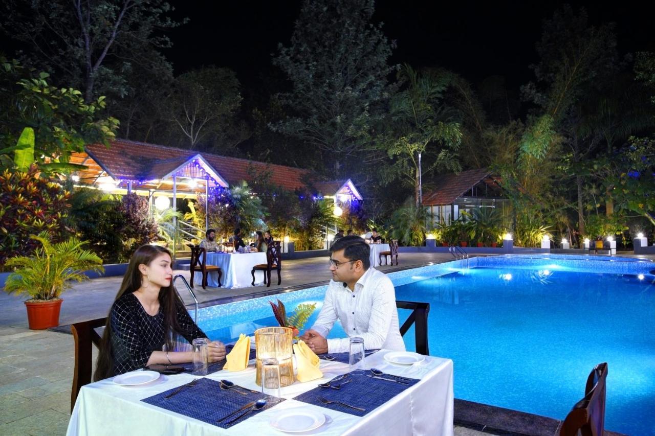 Gokulam Grand Resort & Spa, Coorg Kushālnagar Buitenkant foto