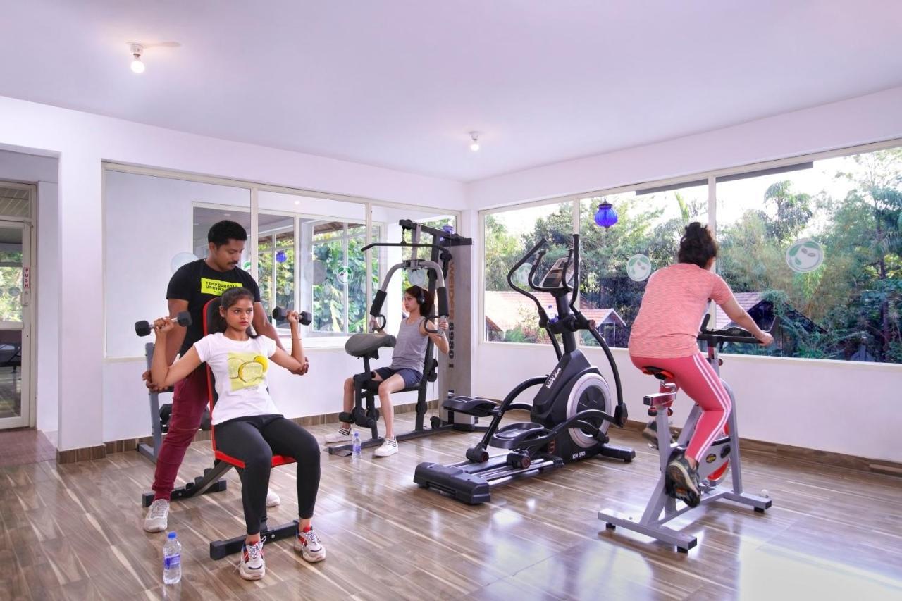 Gokulam Grand Resort & Spa, Coorg Kushālnagar Buitenkant foto