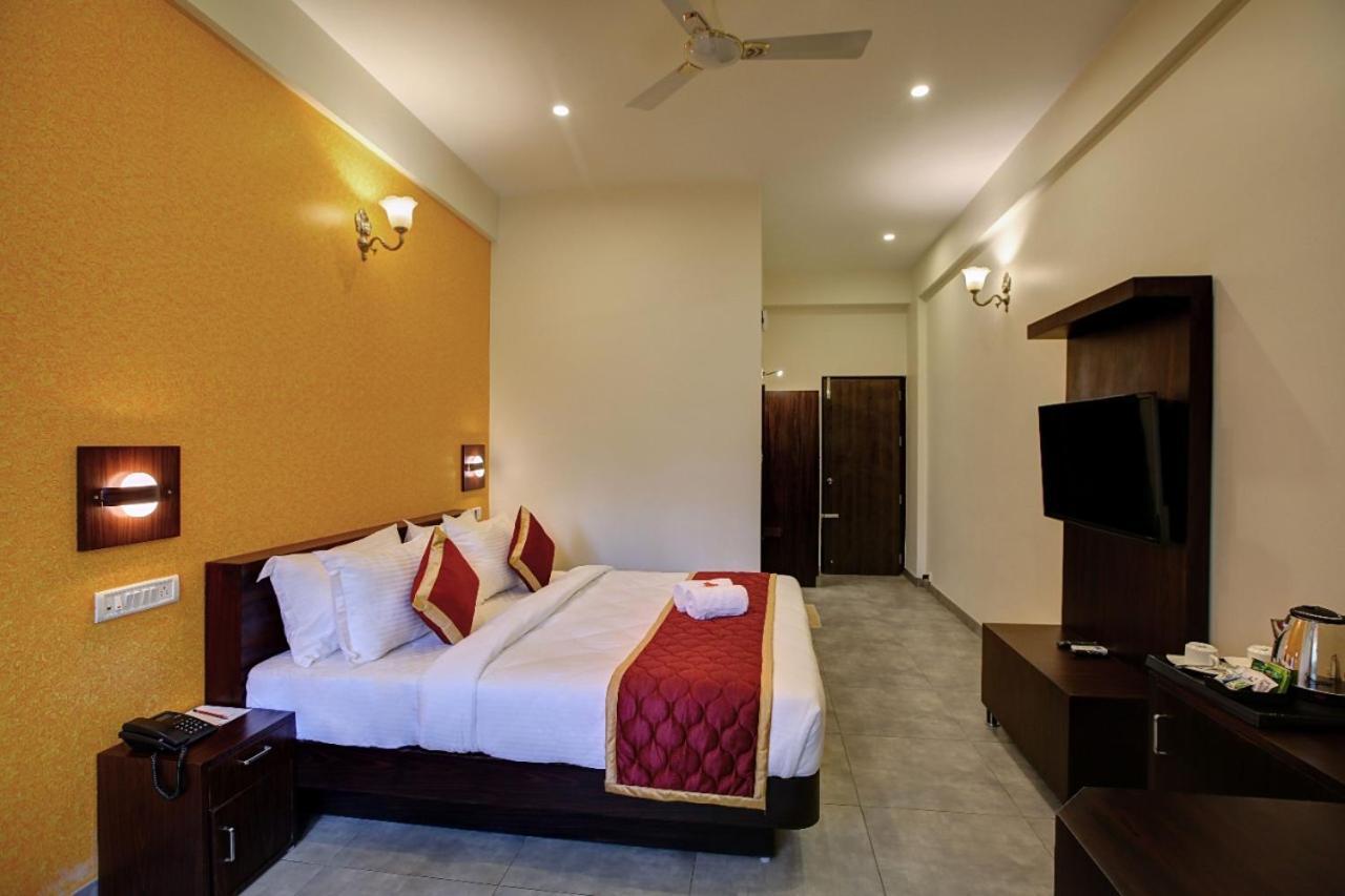 Gokulam Grand Resort & Spa, Coorg Kushālnagar Buitenkant foto