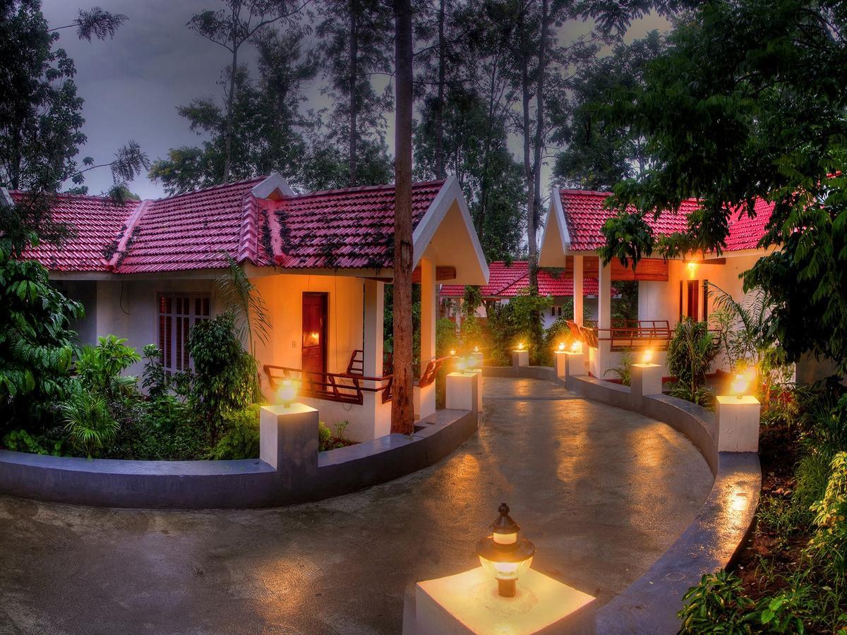 Gokulam Grand Resort & Spa, Coorg Kushālnagar Buitenkant foto