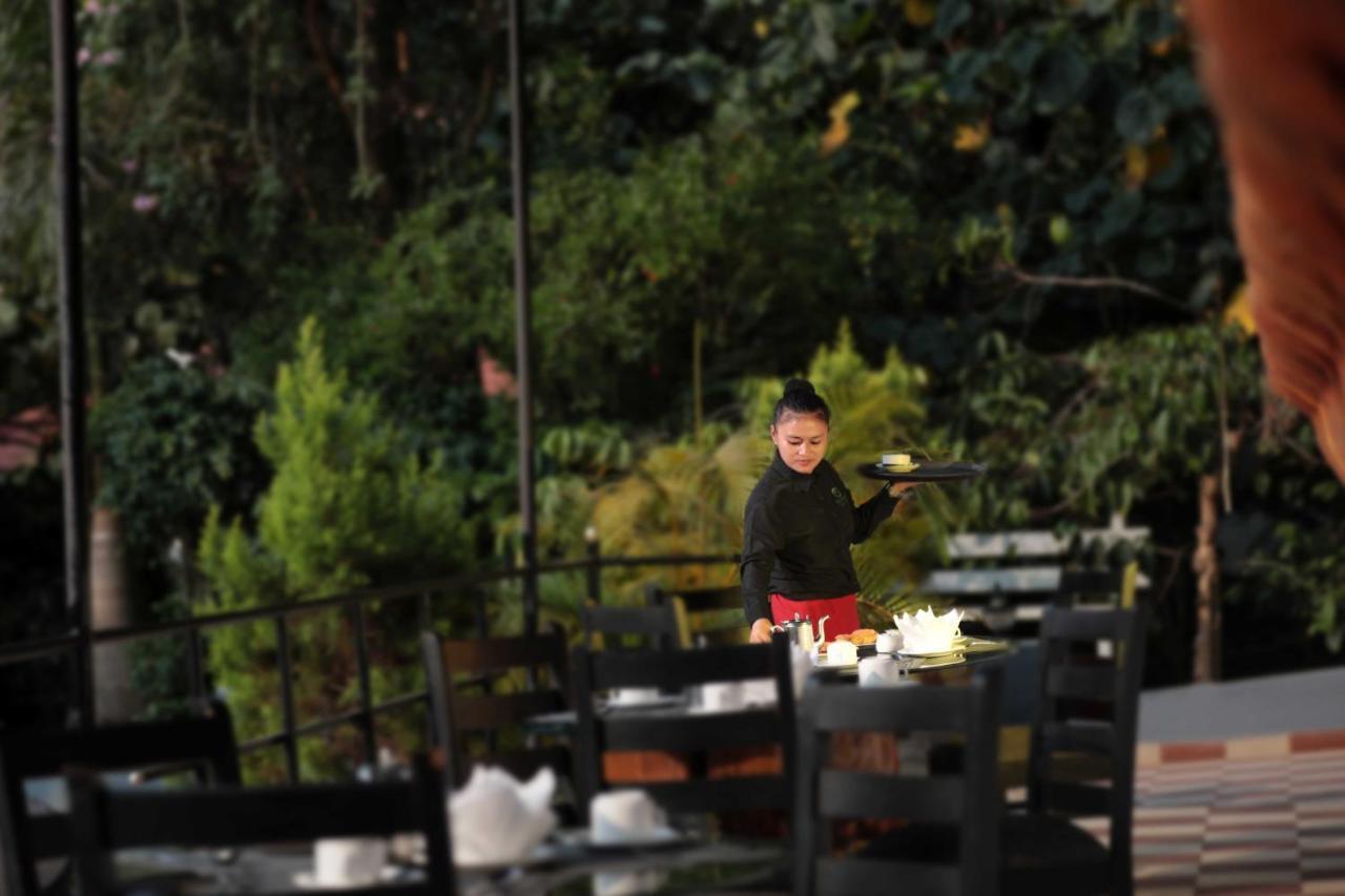 Gokulam Grand Resort & Spa, Coorg Kushālnagar Buitenkant foto