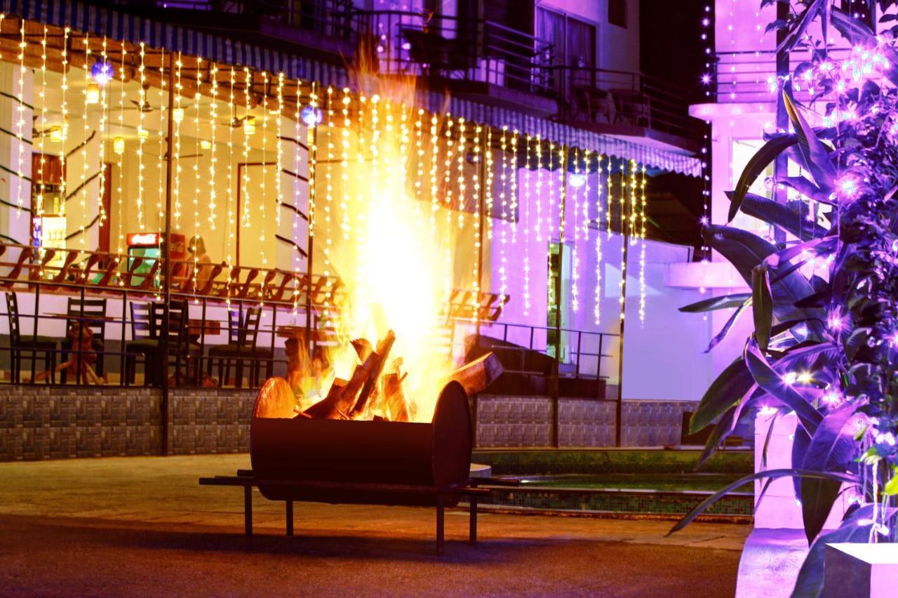 Gokulam Grand Resort & Spa, Coorg Kushālnagar Buitenkant foto
