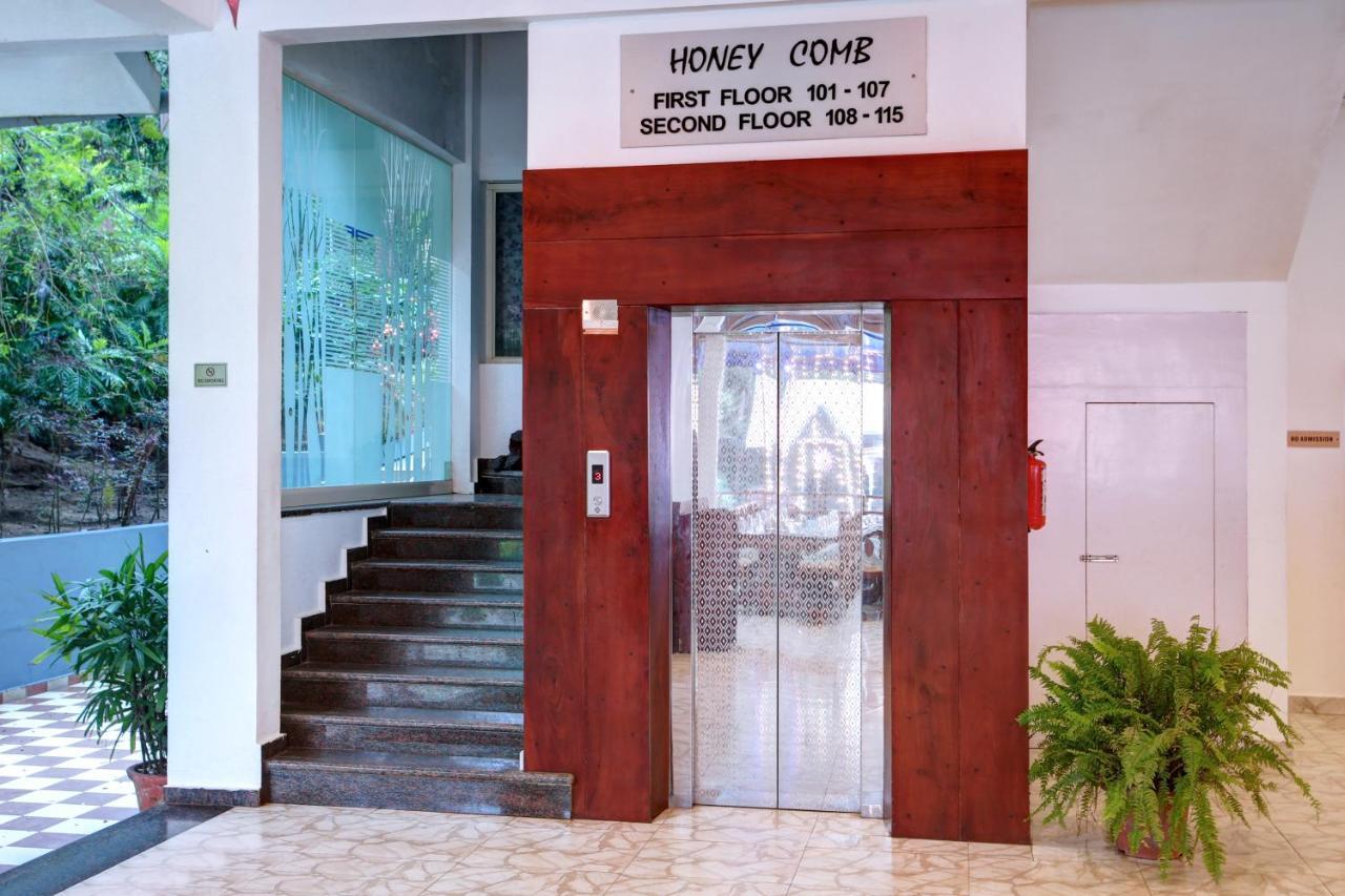 Gokulam Grand Resort & Spa, Coorg Kushālnagar Buitenkant foto