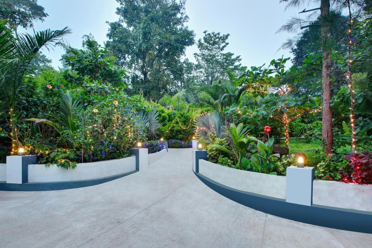Gokulam Grand Resort & Spa, Coorg Kushālnagar Buitenkant foto
